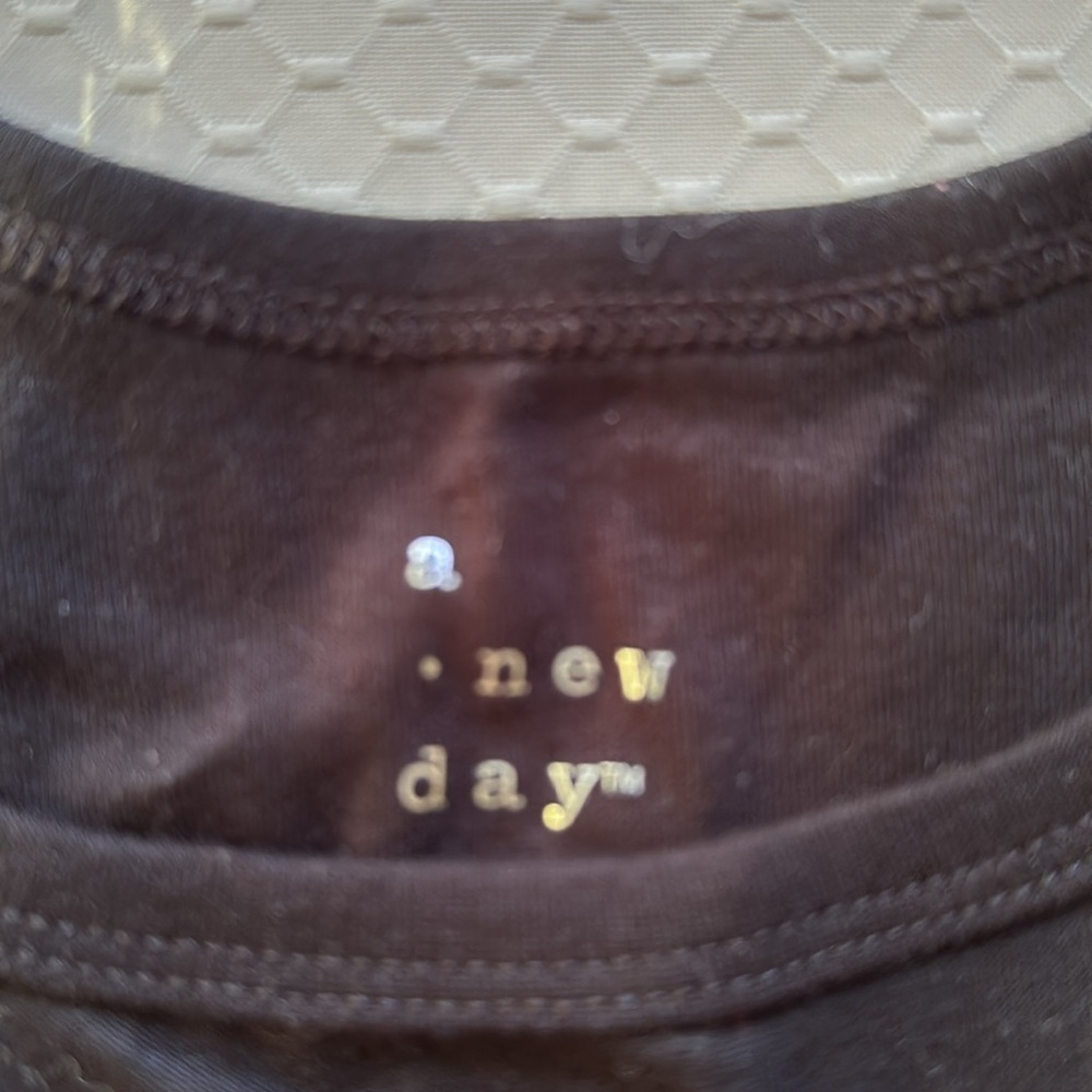 A New Day Fitted Black Tank Top - Picture 5 of 6